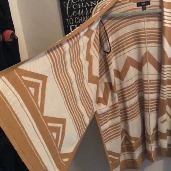 Patterned Kimono - Picture 4 of 7